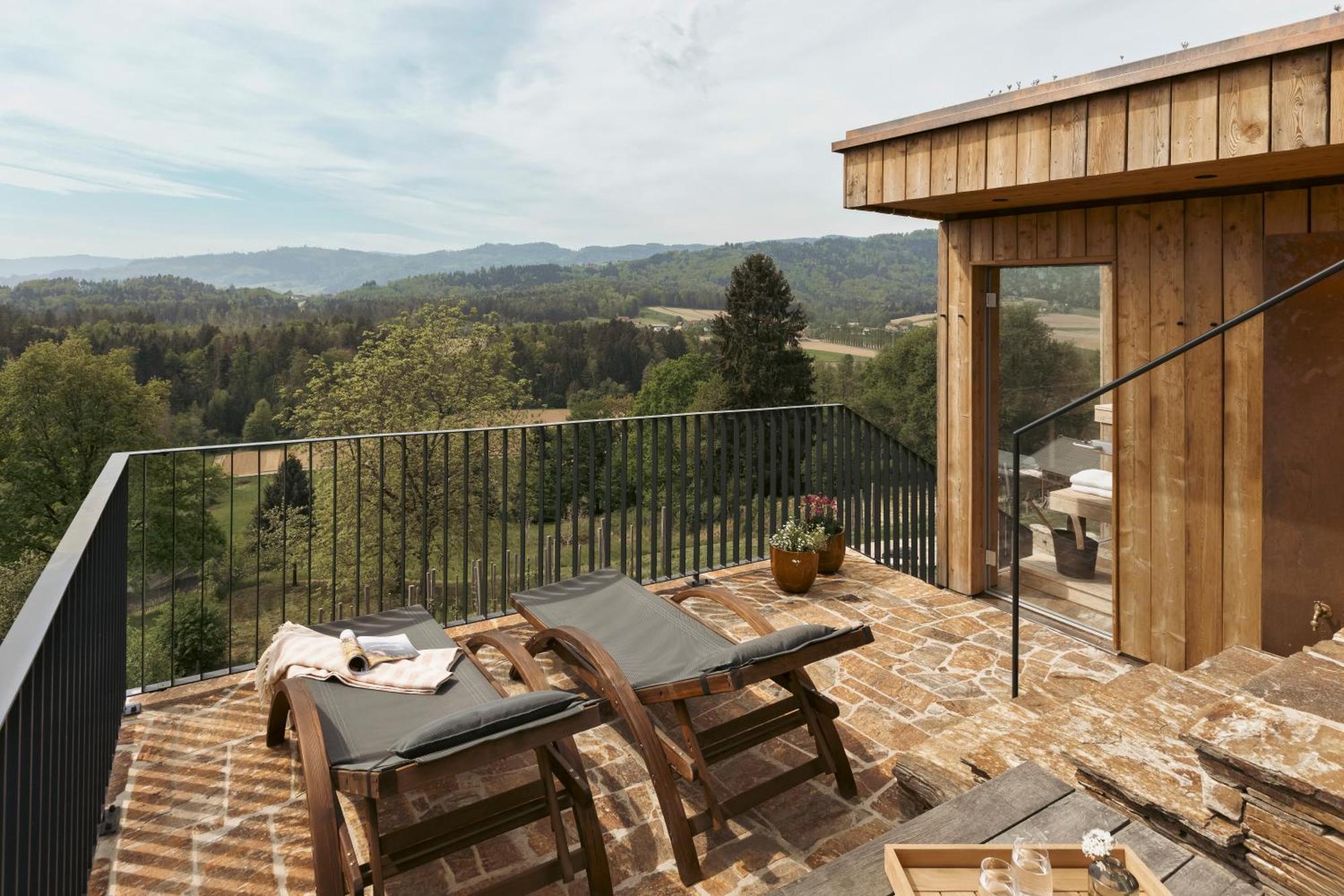 Am Wildbachberg - Luxus Ferienhaeuser Mit Infinitypool, Privatsauna Und Weinkeller Deutschlandsberg Esterno foto